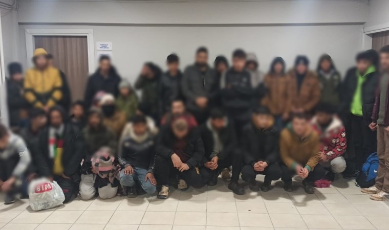 Bursa’da durdurulan minibüste 47 kaçak göçmen yakalandı
