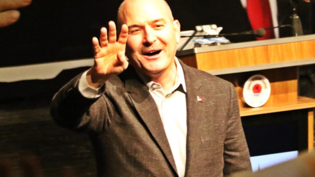 Süleyman Soylu’dan Özgür Özel’e yanıt