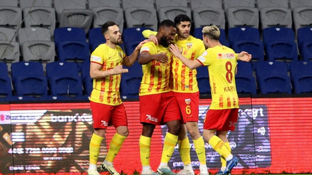 Kayserispor, Başakşehir deplasmanında kazandı
