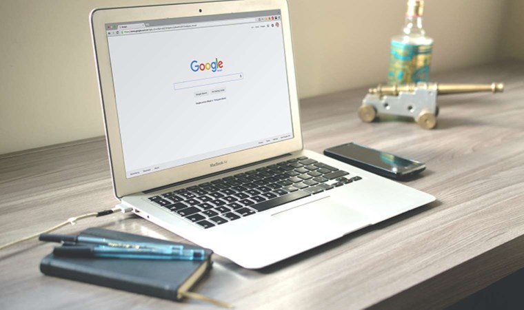 Uzmanı açıkladı: Dünyanın en ciddi hastalığı internet bağımlılığı olabilir