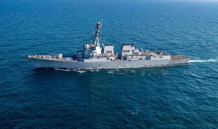 Husiler, ABD savaş gemisini hedef aldı ‘Gazze’ye yönelik saldırılar duruncaya kadar devam’