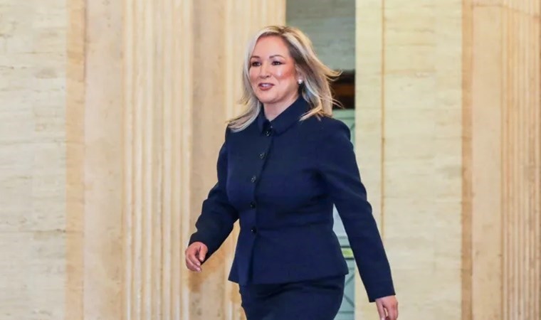 Kuzey İrlanda’da bir ilk: Sinn Fein lideri başbakan oldu
