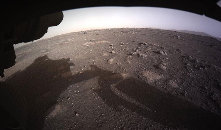 NASA’nın keşif aracı ortaya çıkardı! Mars’ta antik göl bulundu…