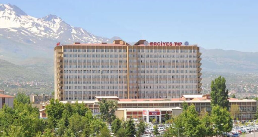 Emniyet müdürü hastaneyi birbirine kattı: Doktora saldırdı! Soruşturma başlatıldı