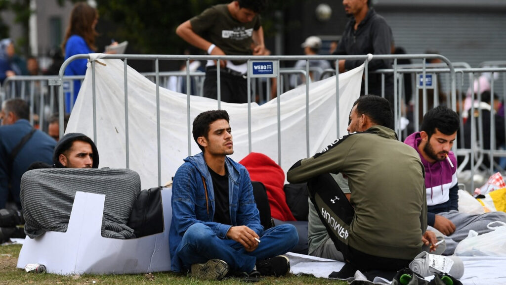 Hollanda’da göçmen kararı: Yasa onaylandı
