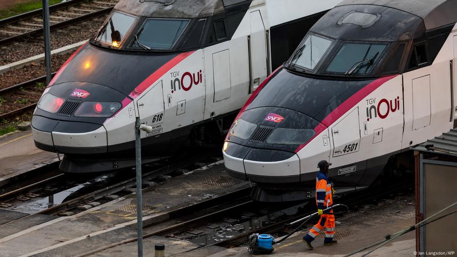 Paris Olimpiyatları: Açılış öncesi tren hatlarına saldırı