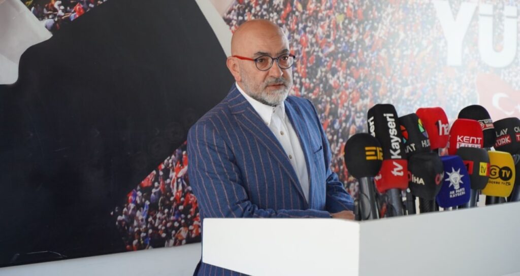 AKP’li vekilden itiraf gibi sözler: On binlerce üniversite mezunu iş arıyor