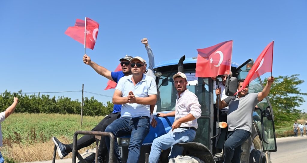 Balıkesirli domates üreticisi de isyanda