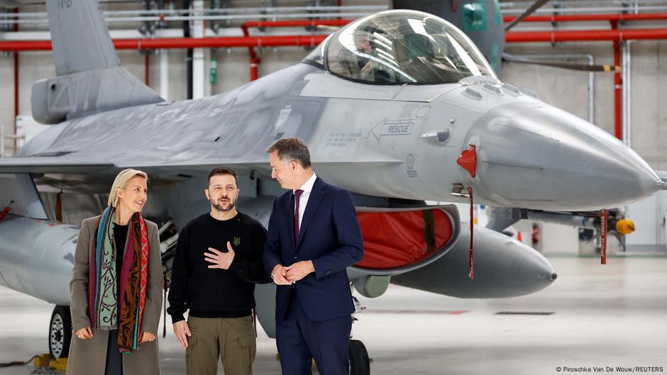 Kremlin’den Ukrayna’ya F-16 sevkiyatına tepki: Vurulacaklar