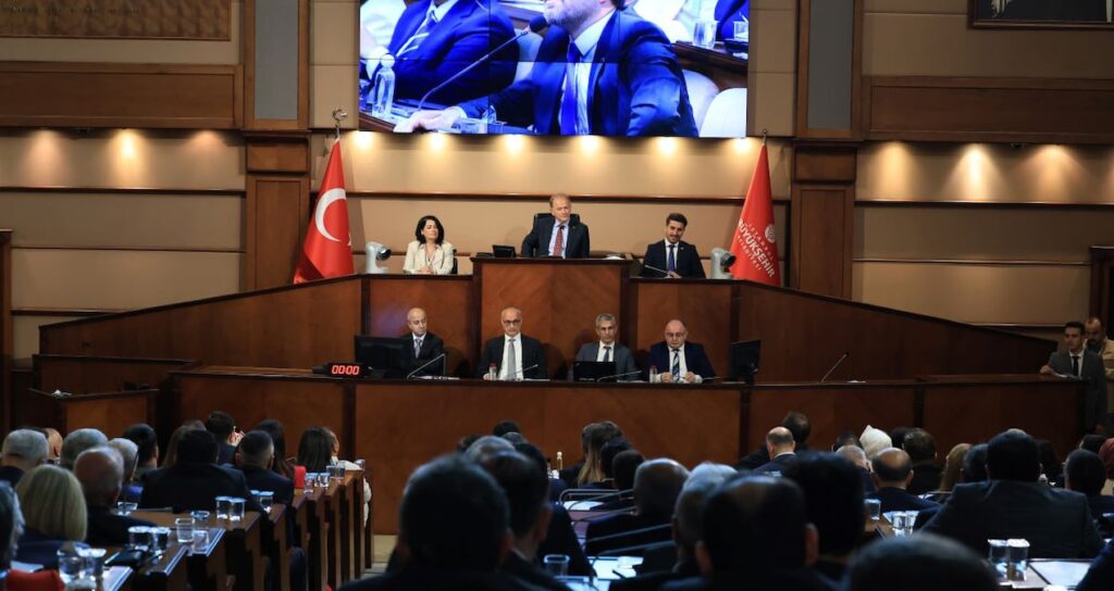 İBB Meclisi’nde arsa satışı tartışması: Alem yapmak için değil kent lokantası için