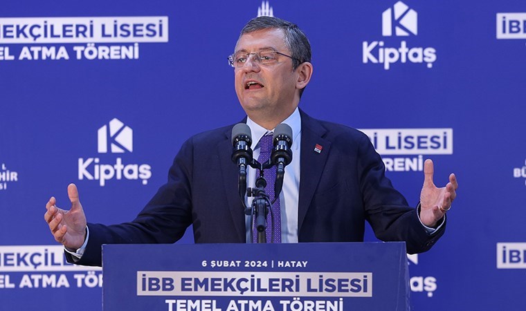 Özgür Özel’den Hatay’da Erdoğan’a ‘silahlı kuvvetler’ tepkisi: ‘Darbe paranoyasıyla en kıymetli müdahalenin imkanından bu ülkeyi mahrum bıraktılar!’