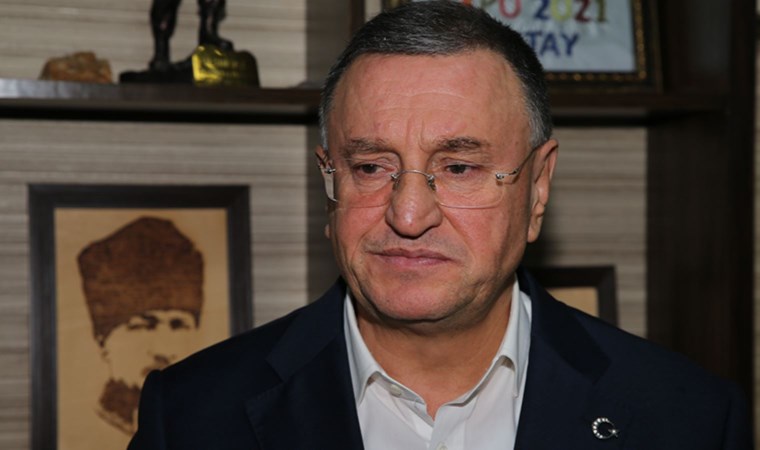 Son Dakika… Hatay Büyükşehir Belediye Başkanı Lütfü Savaş adaylıktan çekilmedi!