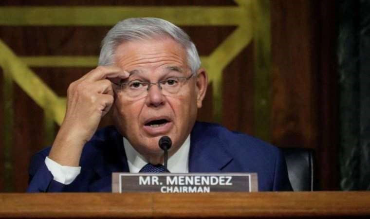 ABD’li Senatör Menendez, hakkındaki yeni suçlamaları reddetti