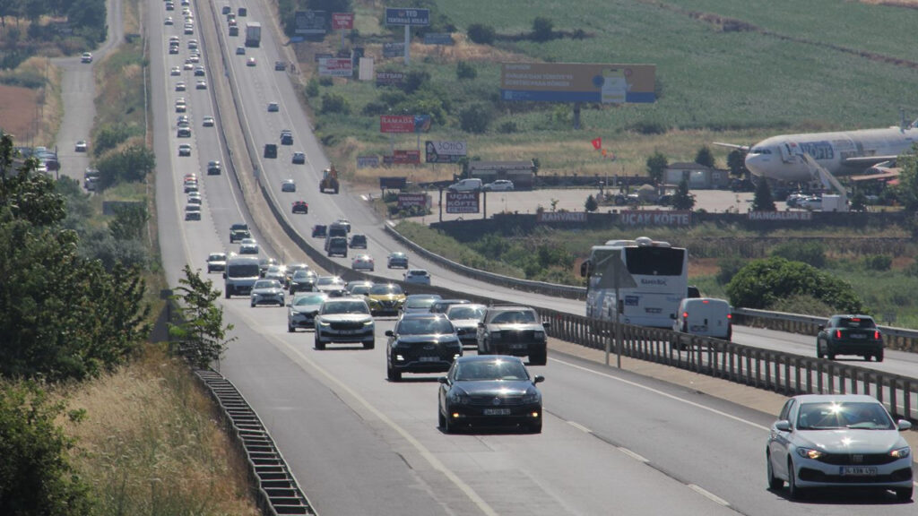 Ağustos’ta trafiğe kaydı yapılan taşıt sayısı bir önceki aya göre yüzde 23,6 azaldı