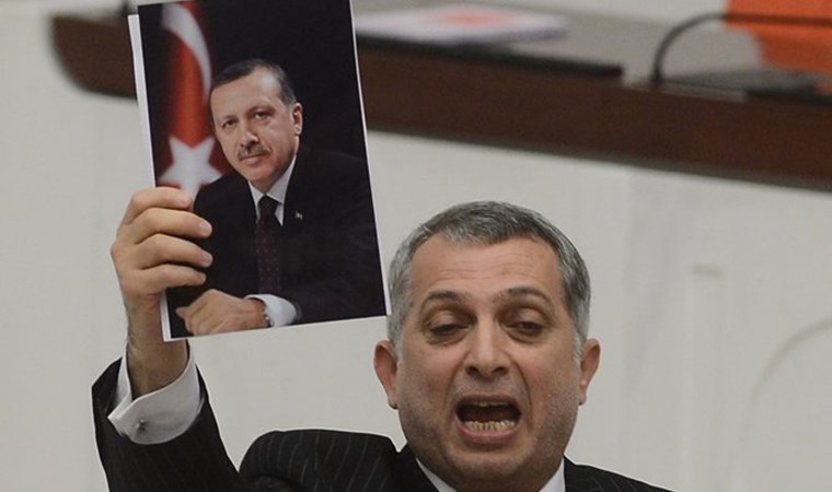 AKP’li Metin Külünk’ten çok konuşulacak ‘göçmen’ çıkışı: ‘Anlaşmayı iptal edin’ dedi, Ümit Özdağ ‘tebrik’ etti