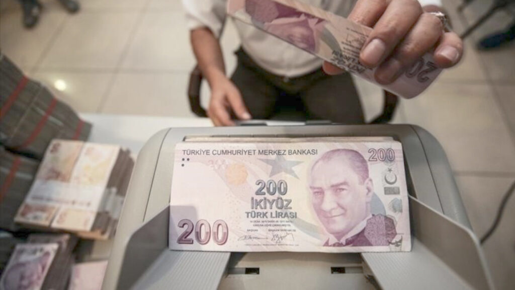 Bankacılık sektörünün kredi hacmi geçen hafta 14 trilyon lira oldu