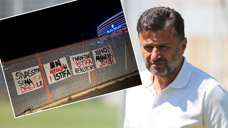 Sivasspor’da Bülent Uygun’a istifa çağrısı! Stadın çevresine pankartlar asıldı…