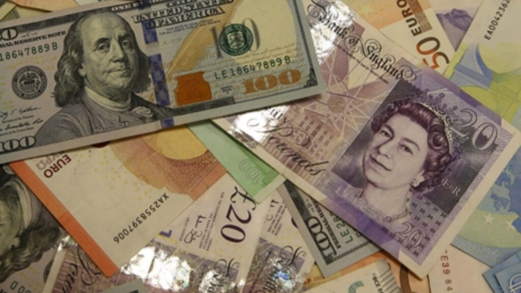 Yurt içi yerleşiklerin döviz mevduatı 2 milyar dolar arttı