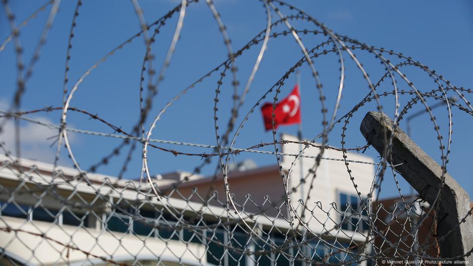 Ankara’da siyasetçi ve sendikacı 23 kişi tutuklandı