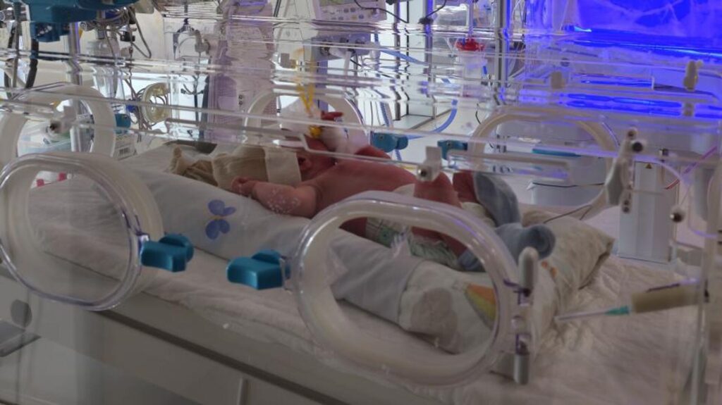 Bebeğini çöp konteynerine bırakan anne serbest kaldı, bebek koruma altında