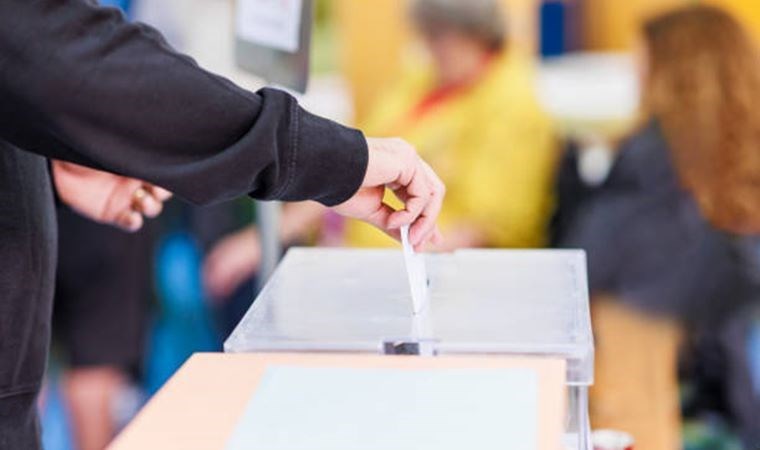 KONDA’dan çarpıcı anket… Oyları en çok artan parti: Kararsız gençler