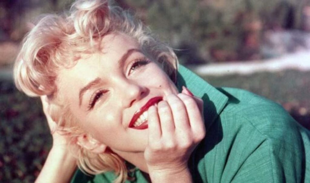 Marilyn Monroe’nun mezarının yanı satışa çıkıyor