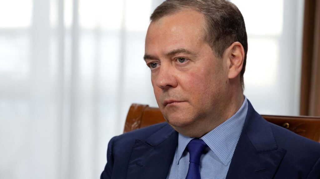 Medvedev: Rusya’nın askeri-teknik alanda işbirliği yaptığı ülkeler var