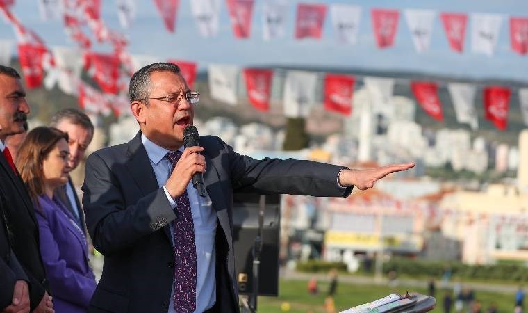 Özgür Özel, AKP’nin İzmir adayına yüklendi: ‘İzmir’in varlıklarına çökmek istiyorlar’