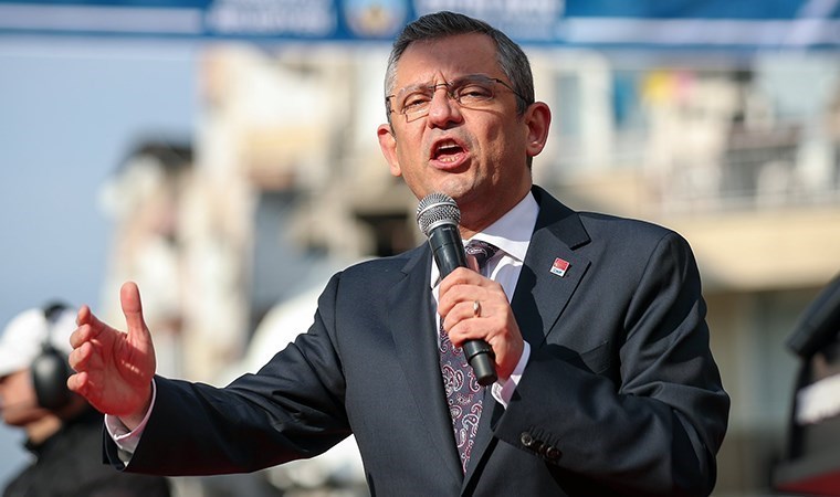 Özgür Özel Kilis’ten açıkladı: ‘Kafa kafaya yarışıyoruz’