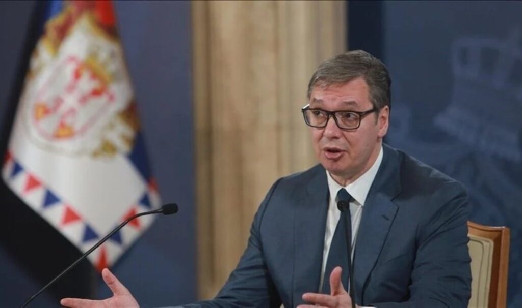 Sırbistan lideri ulusa seslendi: Son derece zor bir siyasi durumdayız