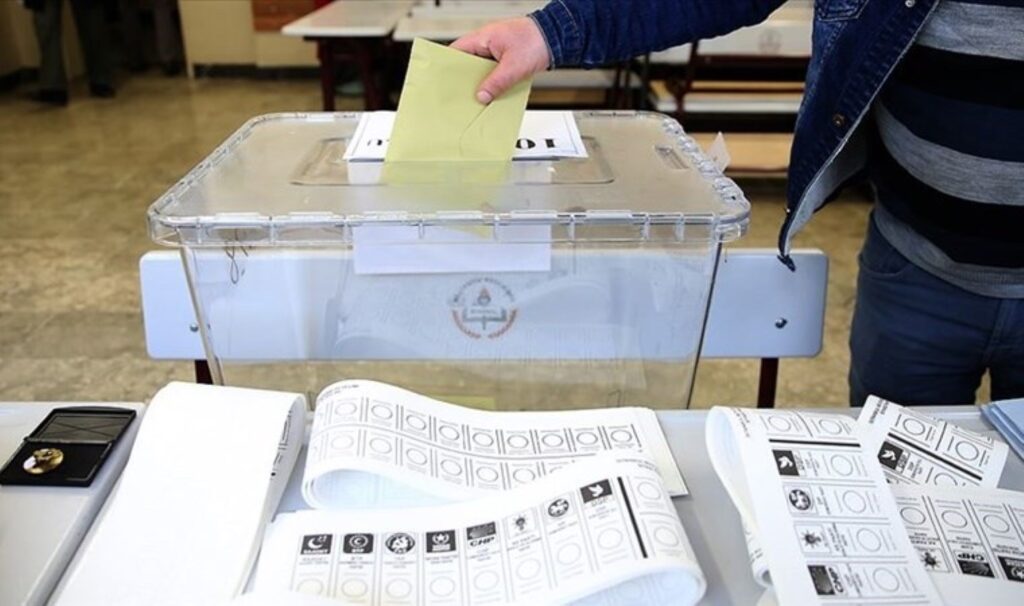Son Dakika… CHP Meclis Üyesi adayı sandık başında hayatını kaybetti