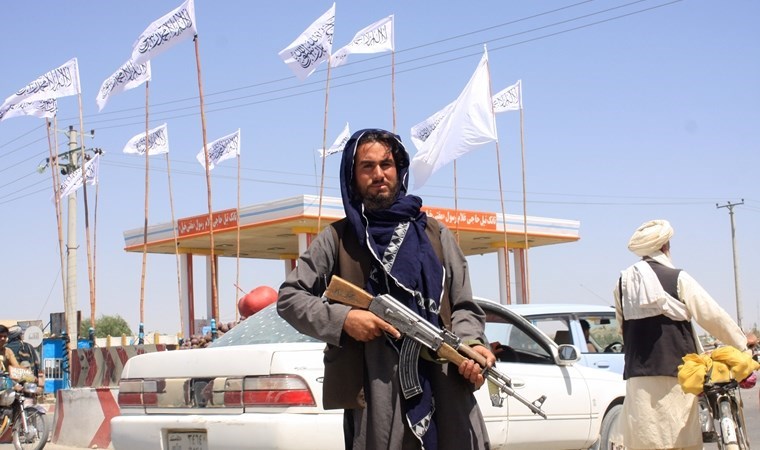 Taliban’dan açıklama: Pakistan, Afganistan sınırını vurdu