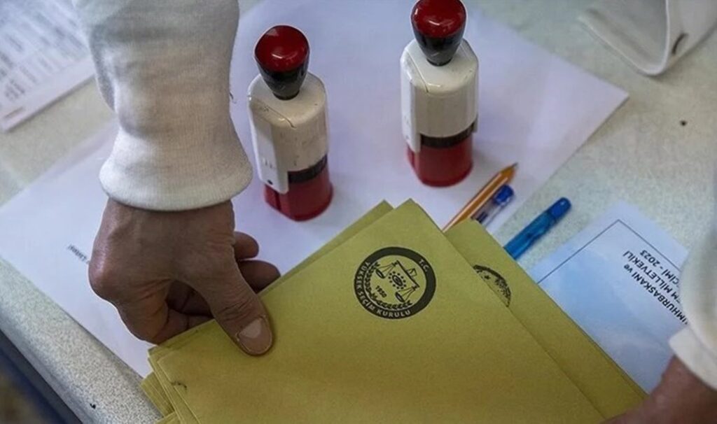 Yerel seçime 2 gün kala kulisler hareketlendi: ‘Seçmen bize ders verecek diyen AKP’liler var’