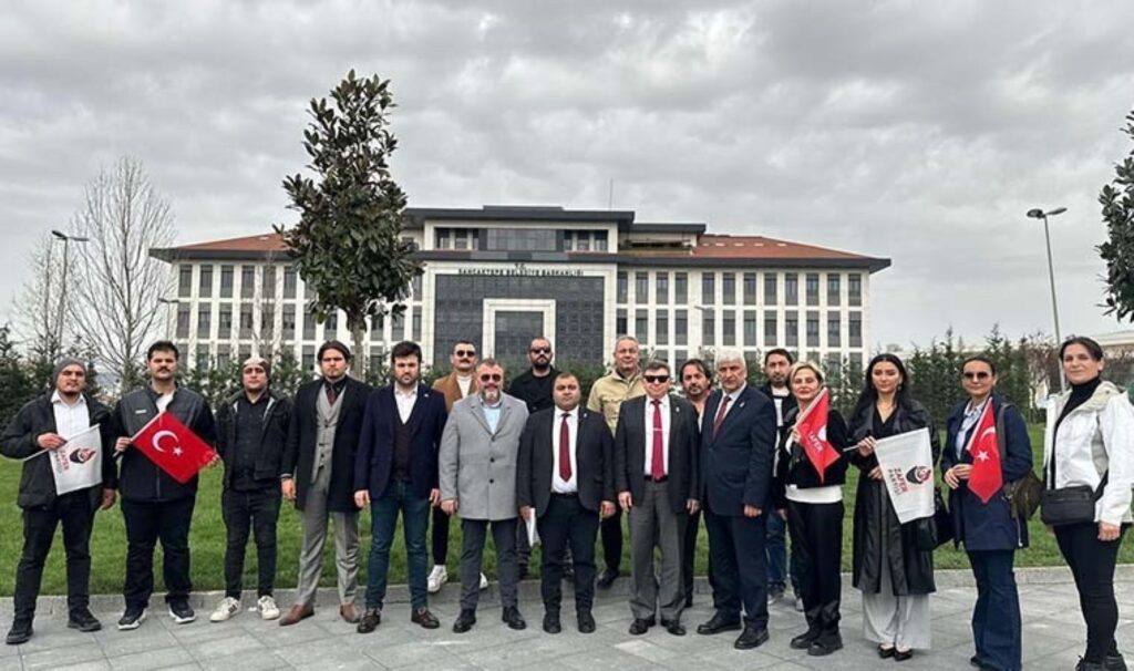 Zafer Partili aday Cenkçi’den taşeron işçilerin kadro talebine destek