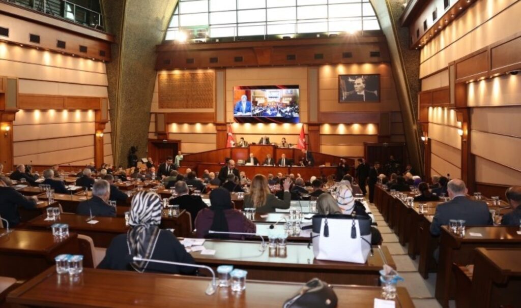5 yıldır bekletiliyordu! İBB Meclisi’nden Ekrem İmamoğlu’na borçlanma onayı: AKP’liler de evet dedi