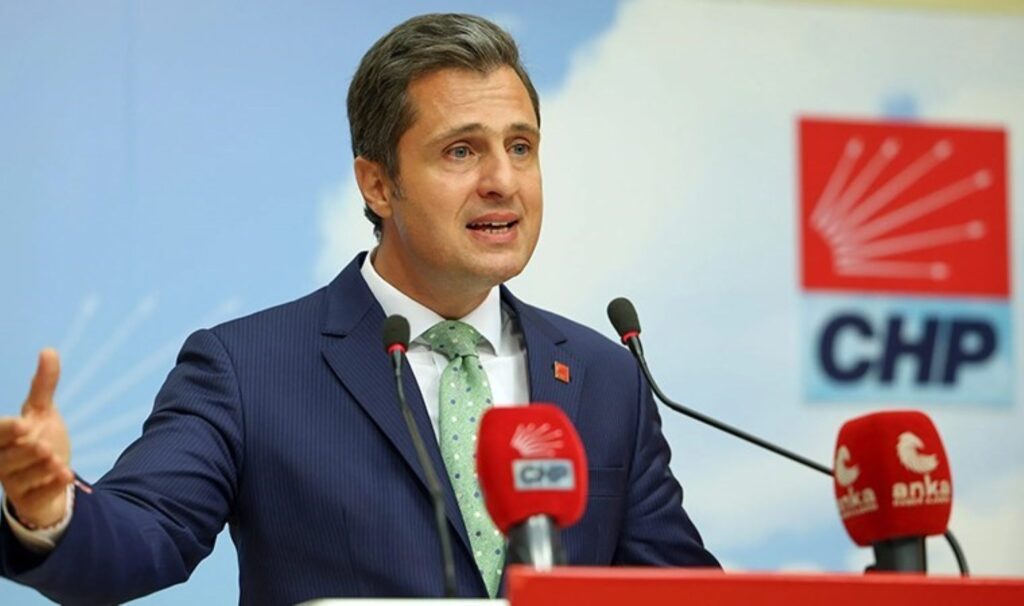 AKP’den peş peşe açıklama… Deniz Yücel ‘dış politika’ ile yanıt verdi!
