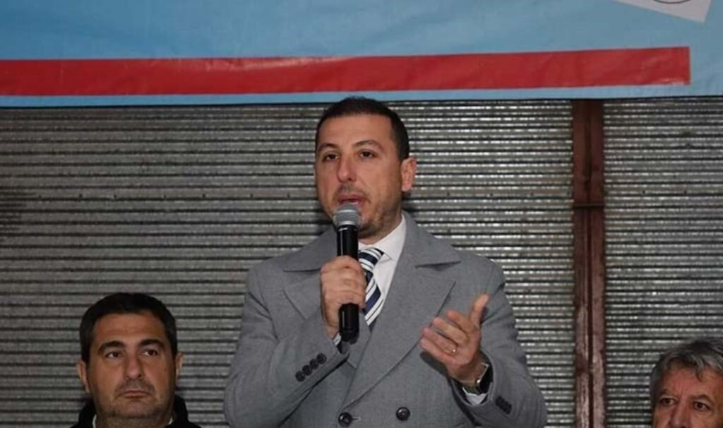 AKP’ye oy vermeyenler için ‘Hain, PKK işbirlikçisi’ diyen Kavaklıdere Belediye Başkanı Mehmet Demir’e suç duyurusu!