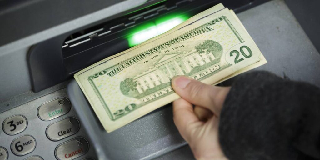 Bankalardan ‘sahte dolar’ tedbiri: O banknotlar bir süre alınmayacak