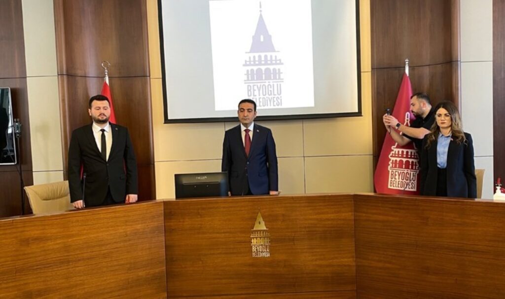 Beyoğlu Belediyesi’nde seçimlerden sonra ilk meclis toplantısı