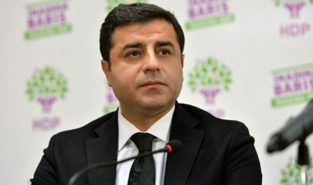 Demirtaş’tan Erdoğan’a “Van” mesajı: ‘Bu gidişata daha en başından dur demenizi bekliyoruz’