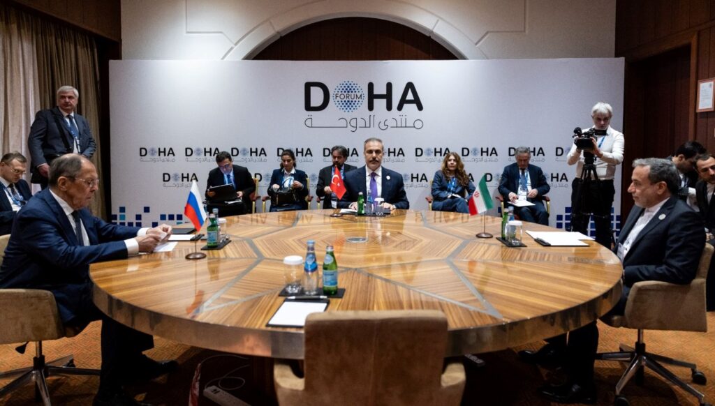 Doha’da Suriye için üçlü görüşme: 8 ülkeden “siyasi çözüm” çağrısı