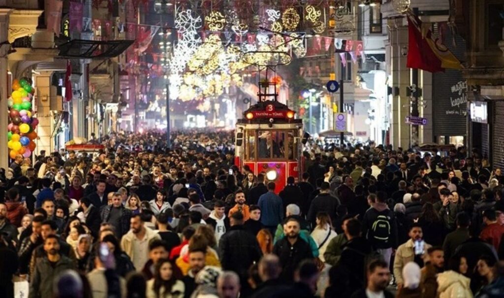 İBB’den ‘yılbaşı gecesi’ tedbirleri: Metro hatları 24 saat hizmet verecek