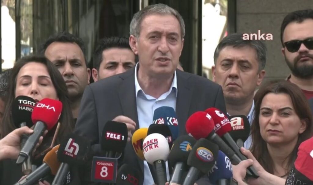 Son Dakika… DEM Parti’den YSK önünde açıklama: İtiraz için tarih verdiler!