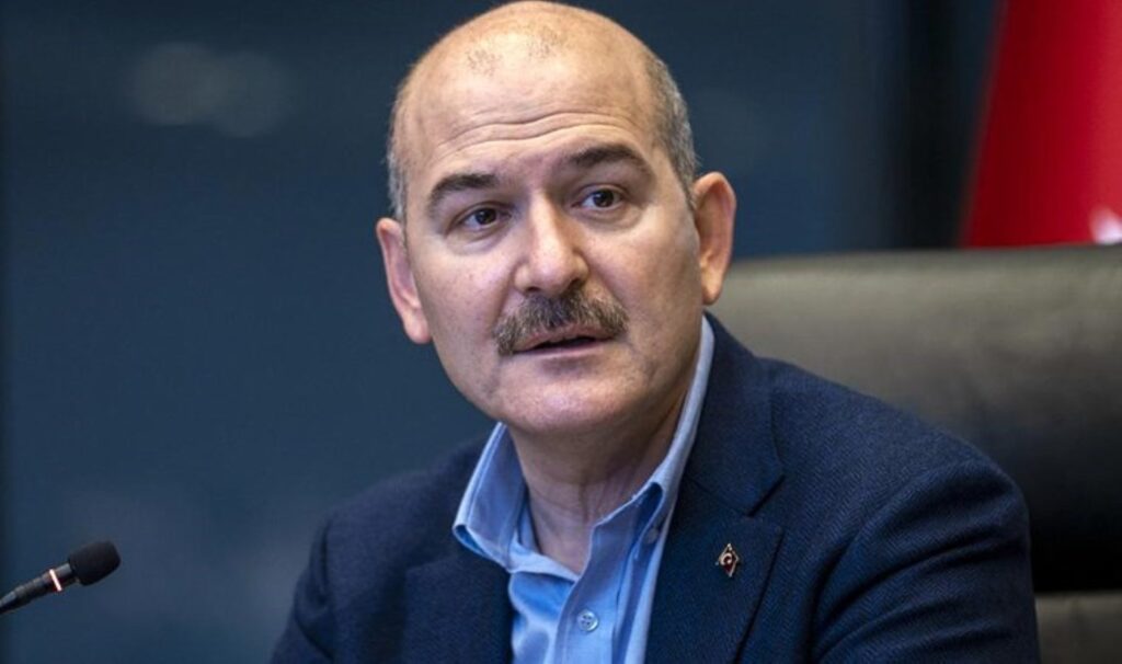 Süleyman Soylu ve hakim arasında geçen diyaloğu anlattı: ‘Niye ayağa kalkmıyorsun?’