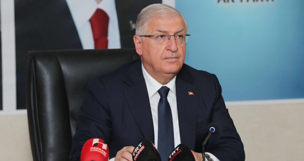 Teğmen sorusuna cevap veremedi, geçiştirdi