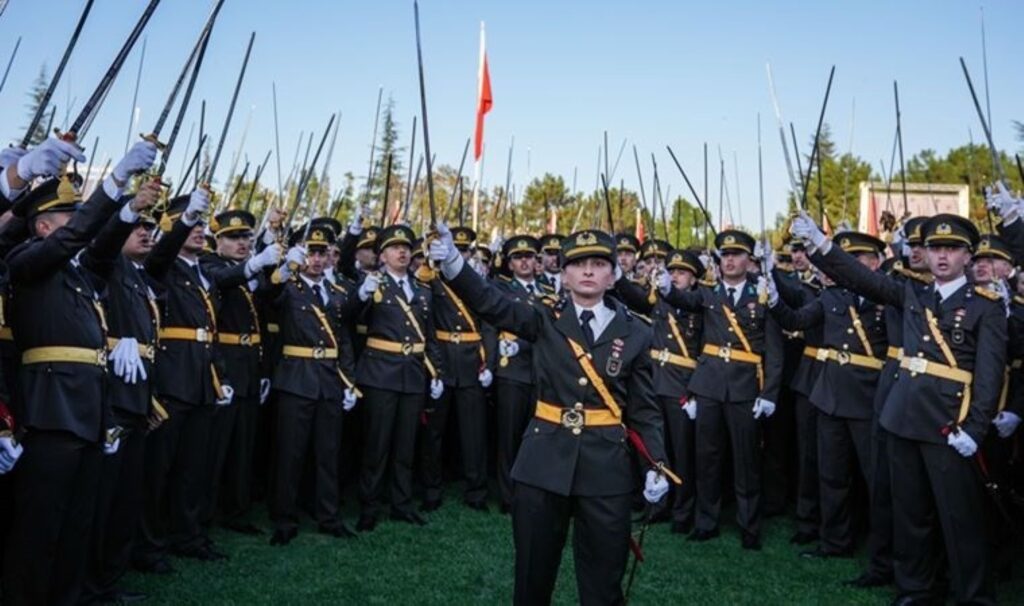 Teğmenler dosyasında yeni gelişme: Amirlere ‘olumsuz görüş’ dayatması!