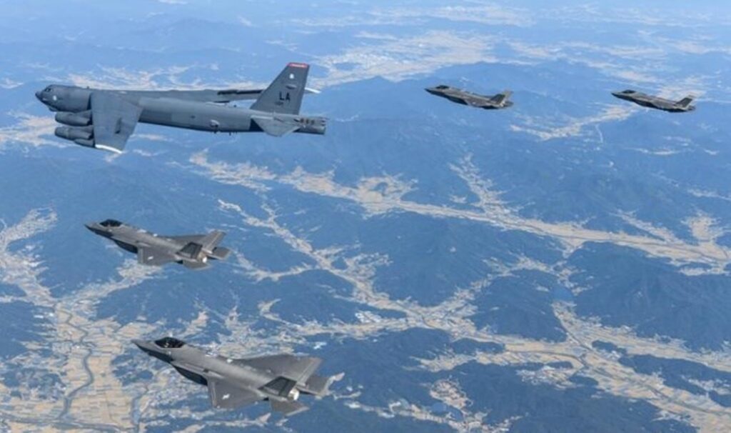 Üç ülkeden ortak tatbikat: Bombardıman uçakları katıldı