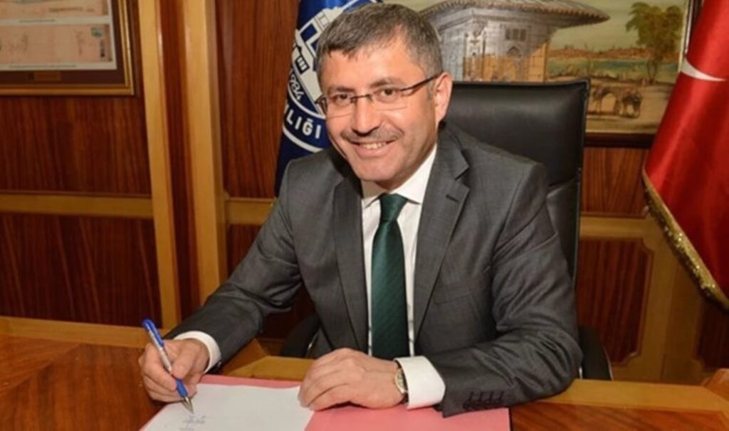 Üsküdar’da AKP’li belediye döneminde yandaş şirkete 1.9 milyon TL’lik suböreği ihalesi verildi: Börekleri yiyemediler