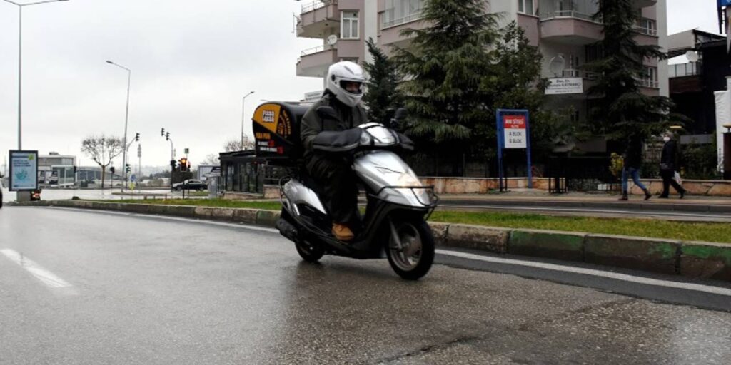 2024 yılında en az 63 kurye paket taşırken öldü: Yüzde 10’a yakını çocuktu