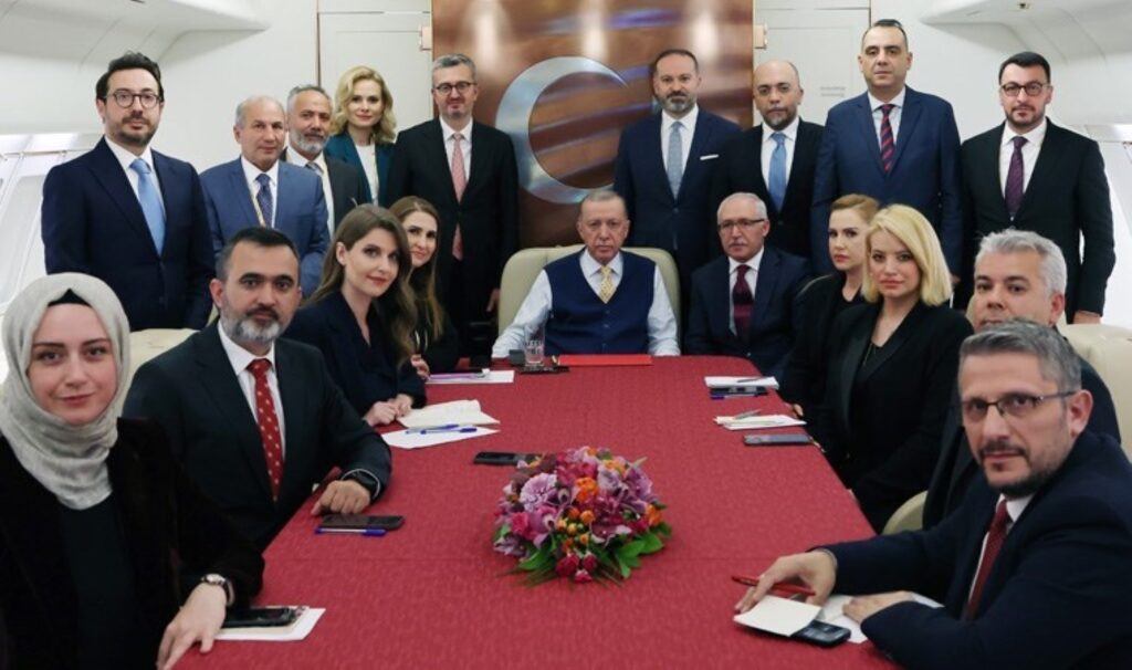 Bahçeli’ye destek verdi… Erdoğan’dan DEM Parti’ye ‘Bedelini öderler’ uyarısı: Özgür Özel ile görüşecek mi?